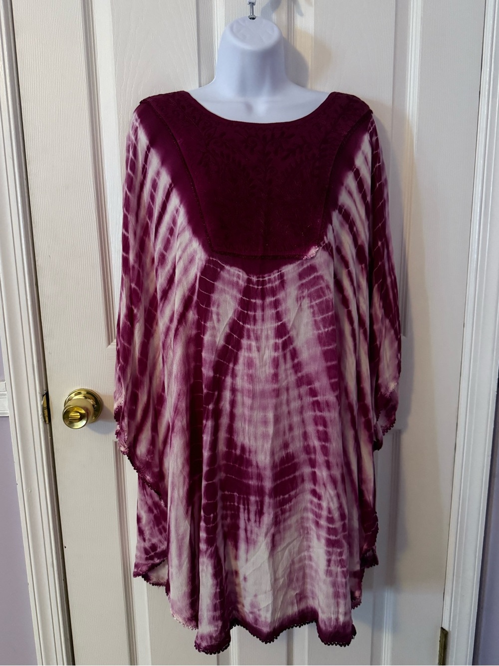 Women’s Tie-Dye Tunic Top in Plum and White